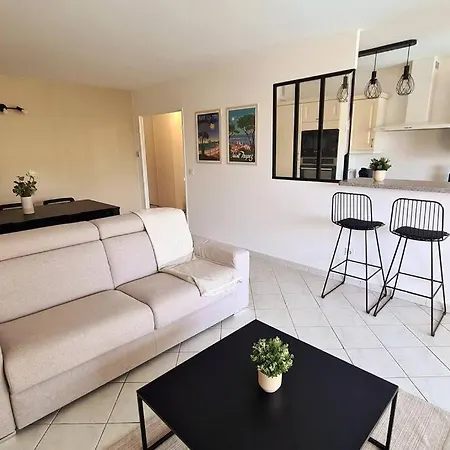L'acaulis Avec Piscine A 6 Min A Pied De La * Fréjus