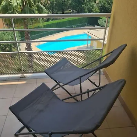 L'acaulis Avec Piscine A 6 Min A Pied De La * Fréjus