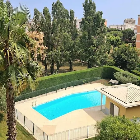 L'acaulis Avec Piscine A 6 Min A Pied De La Apartmán Fréjus