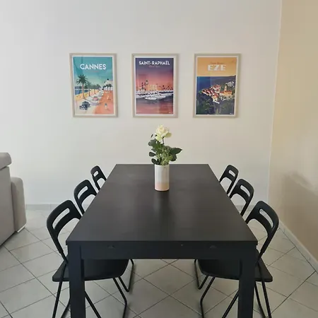 L'acaulis Avec Piscine A 6 Min A Pied De La * Fréjus