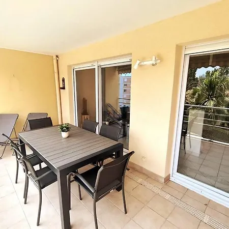 L'acaulis Avec Piscine A 6 Min A Pied De La Apartmán Fréjus