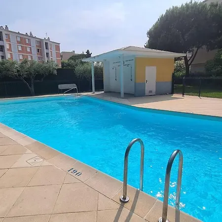 L'acaulis Avec Piscine A 6 Min A Pied De La * Fréjus
